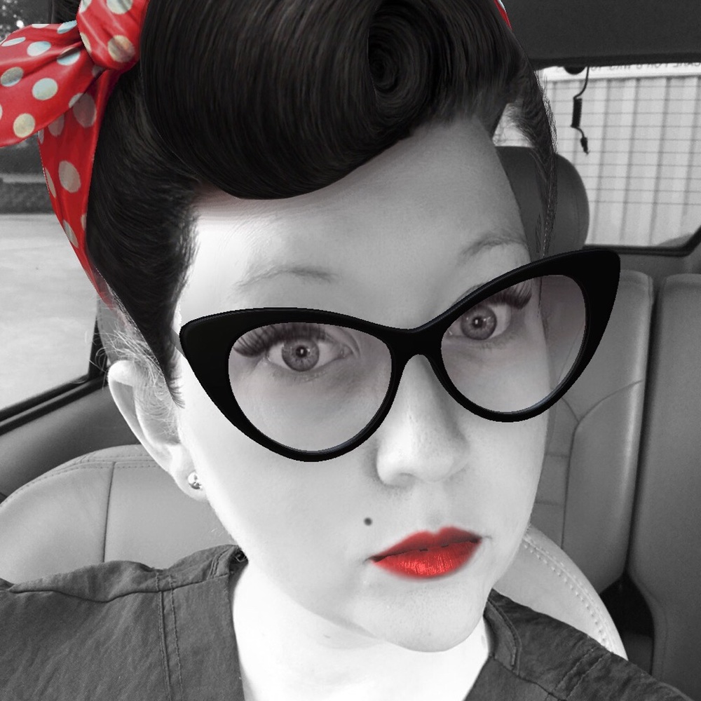 Meet your Posher, Rachel